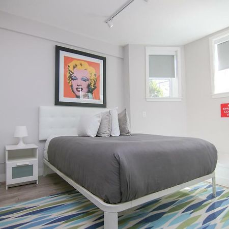 Stylish Studio In Brookline-5Min Train To Boston.. #2 Екстер'єр фото